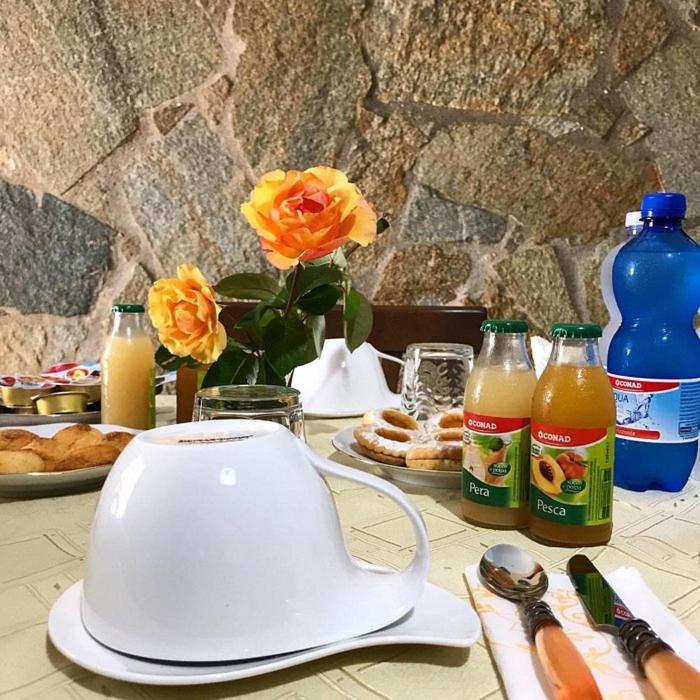 Breakfast Sa Bettua Bed & Breakfast Cabras Exterior photo